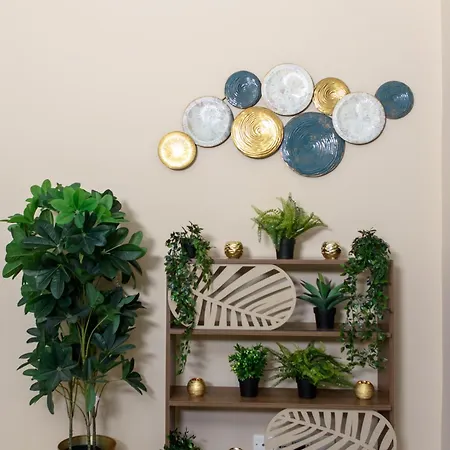 Island 102 Ларнака