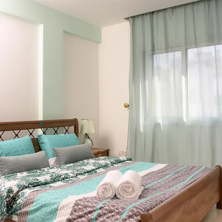 Apartment Island 102 *