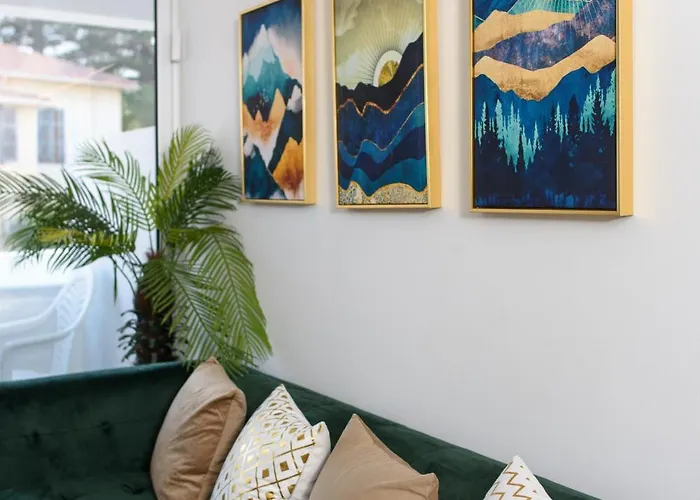 Island 102 * Larnaka